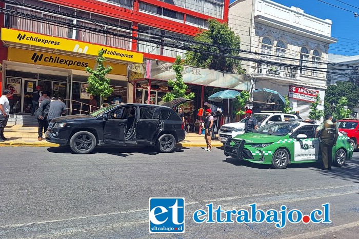 Automóvil SUV negro fue recuperado por OS-14 este miércoles.