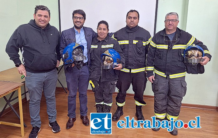 Bomberos de la Segunda Compañía, junto al municipio, invitaron a la comunidad a visitar la II versión de la ‘Feria Cultural Bomberil’.