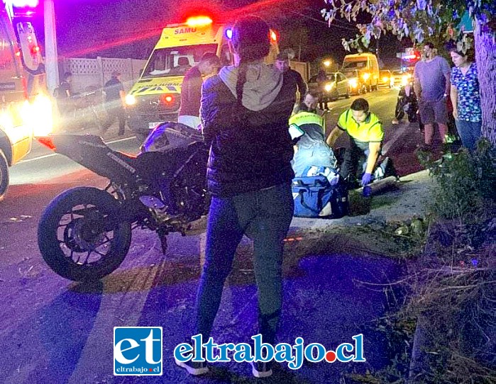 Motociclista falleció tras volcar en camino Tocornal en San Esteban.