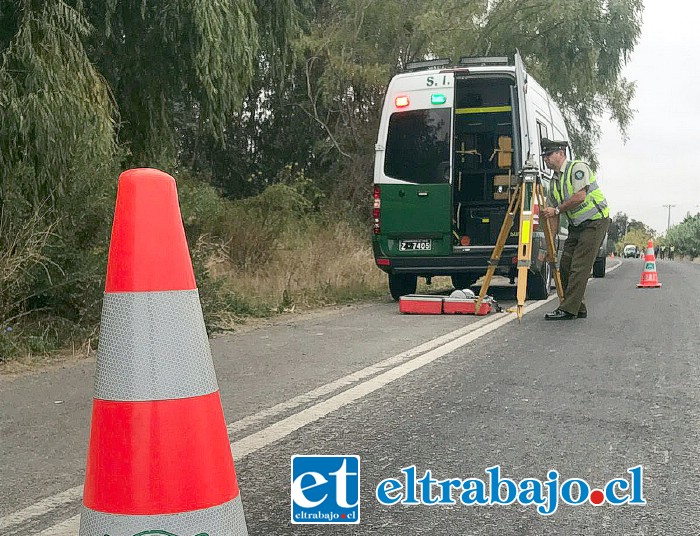 SIAT de Carabineros investiga las causas que provocaron el accidente donde falleció un joven de 22 años.