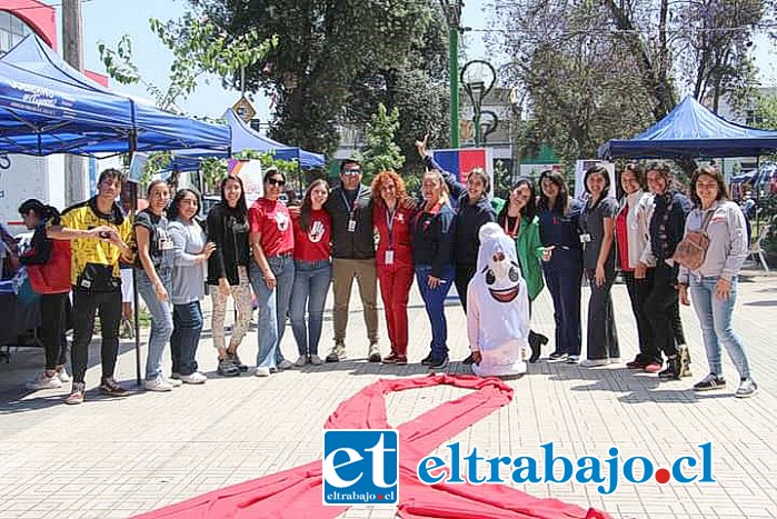 Equipos de salud realizaron campaña educativa en el día internacional del VIH Sida.