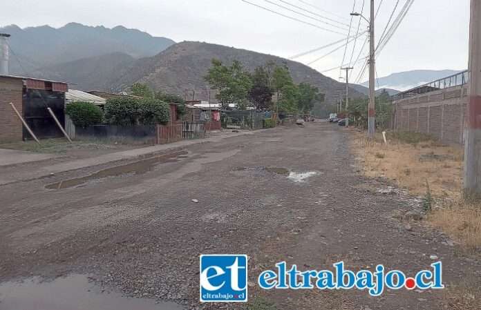 Así se encuentra calle Ducó.