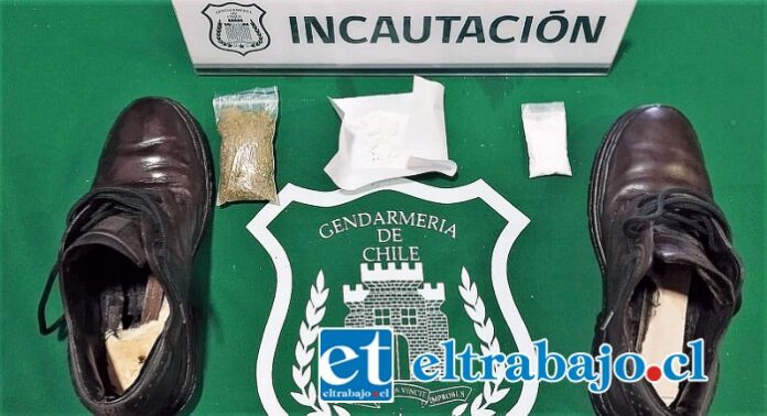 Oculta en un par de zapatos la mujer intentó ingresar droga a la cárcel.