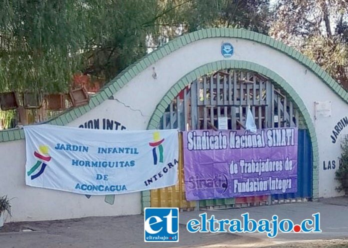 Trabajadoras se tomaron el jardín infantil ‘Las Hormiguitas’ en modo de protesta.