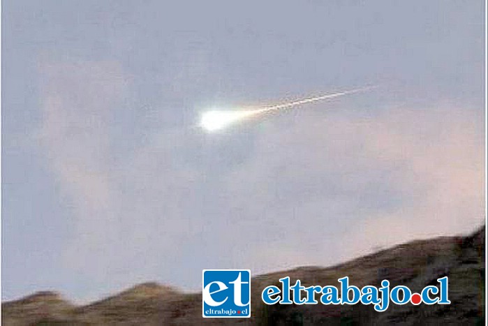 Supuesto meteorito captado en sector Las Vizcachas, Camino Internacional, el sábado 30 de diciembre 2023, alrededor de las 19:50 horas.