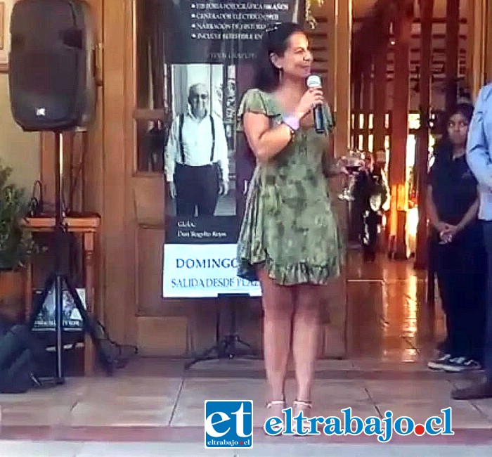 Matilde Ortúzar, presidente de la Federación de Turismo Aconcagua, se dirige a los presentes.
