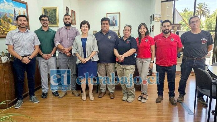 Comisión del proyecto Cuartel Primera Compañía se reunió con alcaldesa Carmen Castillo y Secplac.