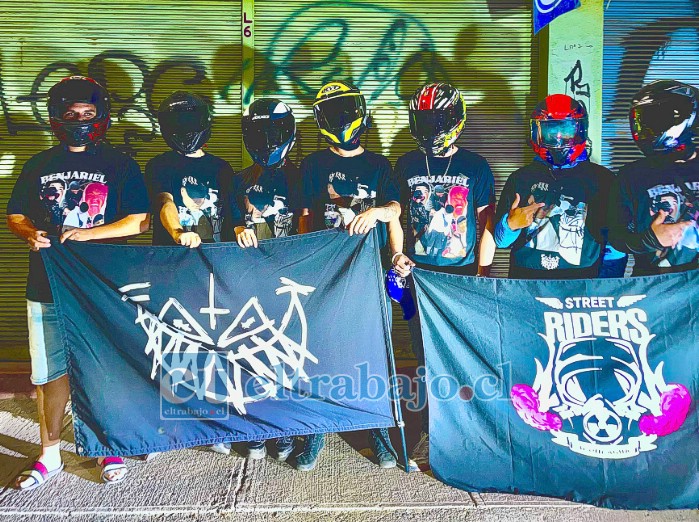 La agrupación ‘Street Riders’ posando con el logo de ‘Killest’.