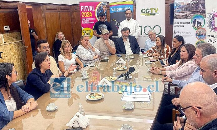 En el encuentro se abordaron las ventajas de trabajar en forma coordinada para potenciar el turismo en ambas regiones.