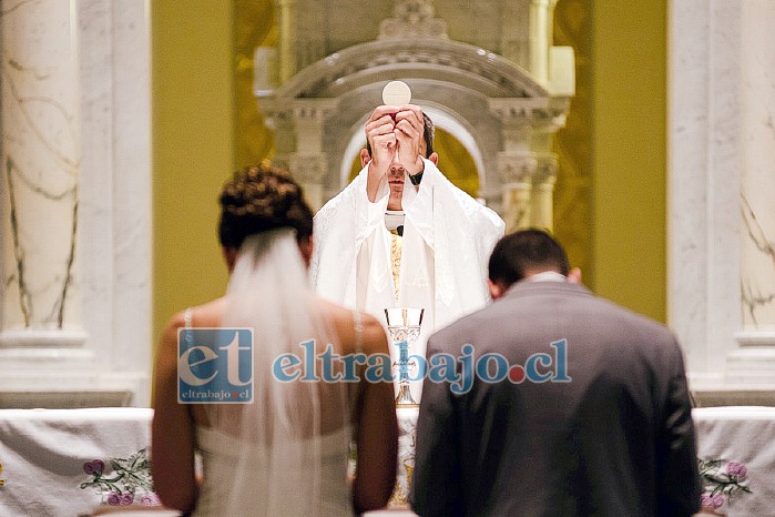 Con el nombre de Francisco Castro se identifica el sacerdote falso que celebró matrimonio en territorio de Diócesis de San Felipe. (Imagen referencial)