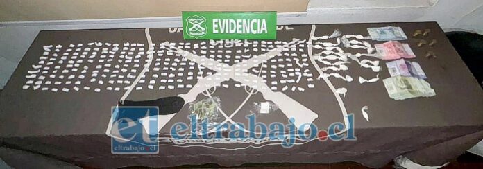 Esta es la droga incautada por Carabineros en el procedimiento ocurrido la madrugada del miércoles.