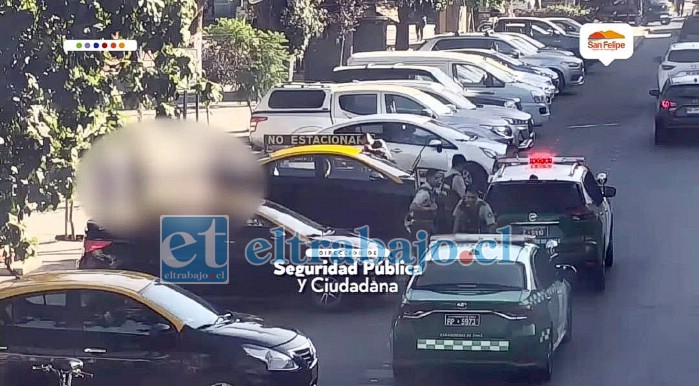 Debido a la violencia en el actuar del individuo, concurrió personal en carros policiales y motocicletas para su detención (Imágenes: Municipalidad de San Felipe).