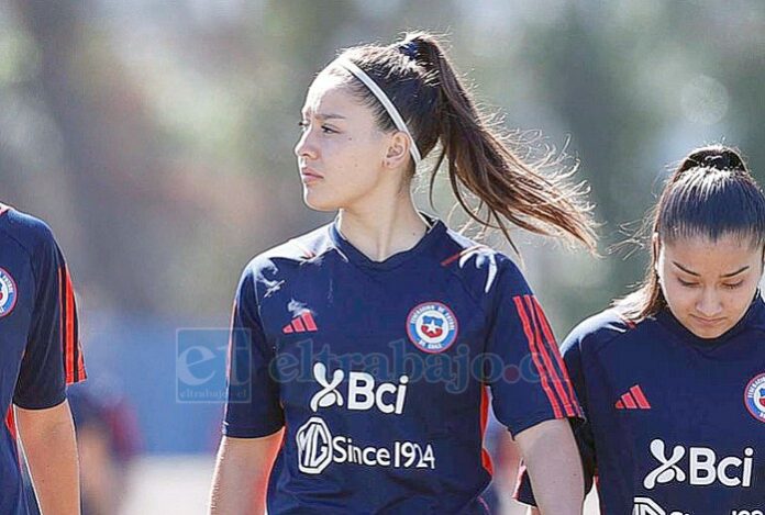 Pascal Espejo, joven callelarguina que forma parte de la Sub 20 del club deportivo Universidad de Chile.