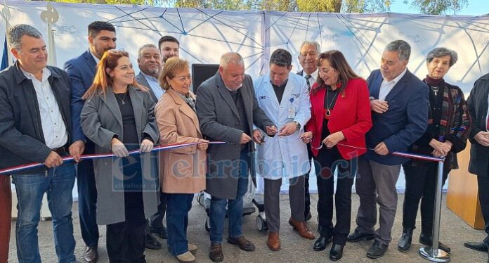 Autoridades estuvieron presentes en la inauguración de este nuevo equipo médico.