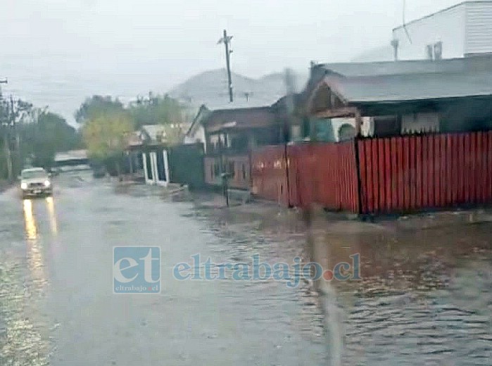 Así lucían las calles en la Villa El Esplendor. 