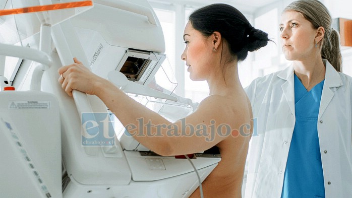 En el Cesfam Segismundo Iturra se realiza el examen de mamografía en forma totalmente gratuita y con un equipo de alta tecnología. (Imagen referencial)