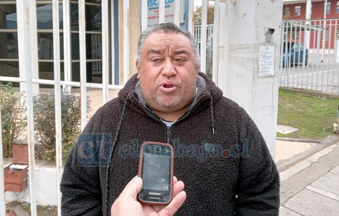 El concejal Guillermo Lillo saliendo de la Fiscalía Local de San Felipe.