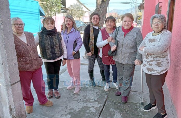 Residentes piden a las autoridades solucionar este problema que genera inseguridad.