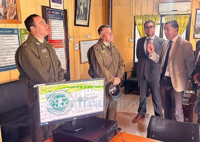 El edil panquehuino se reunió con el jefe de la Quinta Zona de Carabineros, general Edgar Jofré Peña, para conocer detalles del proceso de inicio de obras.