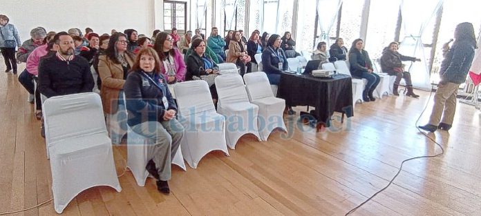 Seminario de Inclusión Laboral se realizó este viernes para personas mayores de 50 años.