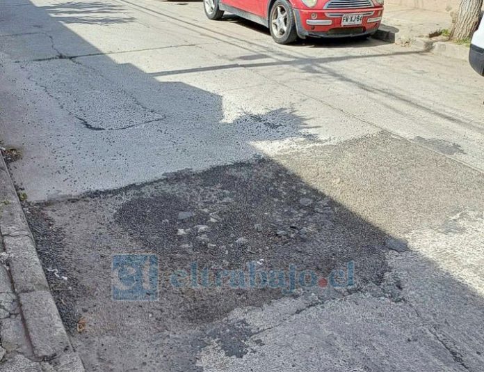 Este es el mal llamado evento que provoca problemas en Calle Artemón Cifuentes entre Portus y Toromazote.