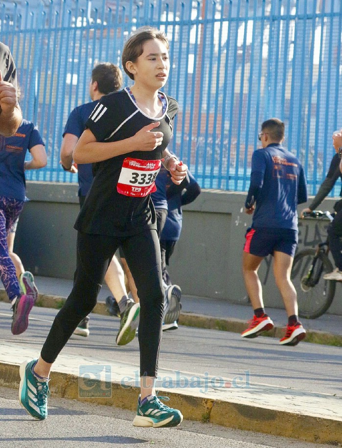 Ignacia Araya Fernández, atleta sanfelipeña de 11 años de edad.