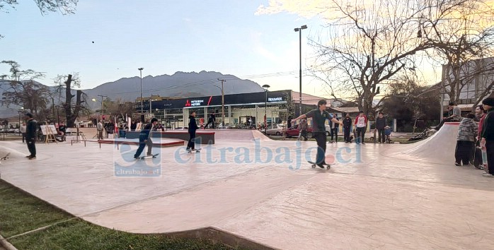 Así luce el remodelado skatepark de la comuna.