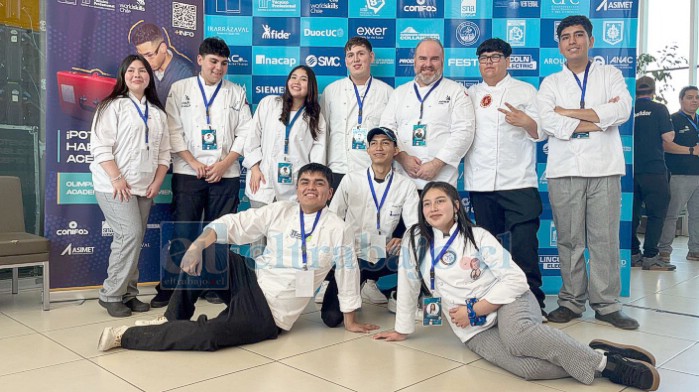 WorldSkills es una organización internacional que promueve habilidades técnicas en jóvenes de todo el mundo, organizando competencias en cada país miembro. En esta ocasión, Maximiliano, junto a participantes de distintas regiones de Chile, visitó el centro de estudios ENAC en Santiago del 14 al 18 de octubre.