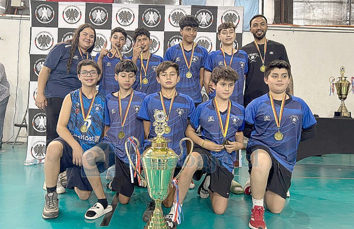 Sub 13 varones en la Copa Alemania Penecas del club Manquehue.