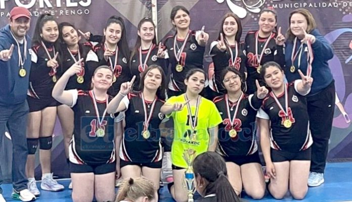 El pasado 12 de octubre, la Sub 17 damas del club de voleibol ‘Estrella Roja’ de Santa María, se coronó campeona del campeonato interregional Copa Bronce.