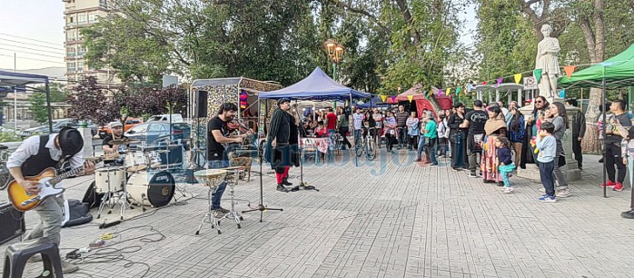 La instancia contó con shows en vivo. En la foto la banda de rock celta, ‘El Burro de Crisipo’.