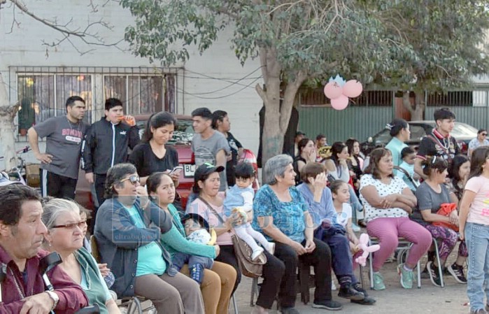 Los adultos mayores disfrutan cada una de las actividades que realizan.