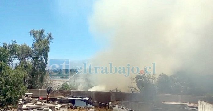 Con pérdidas totales resultó una vivienda que se incendio en Los Andes.