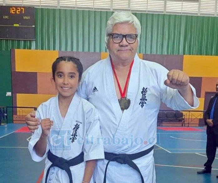 Senpai Josefa Suárez y Sensei Nelson Leiva, ambos Seishin Kyokushin.