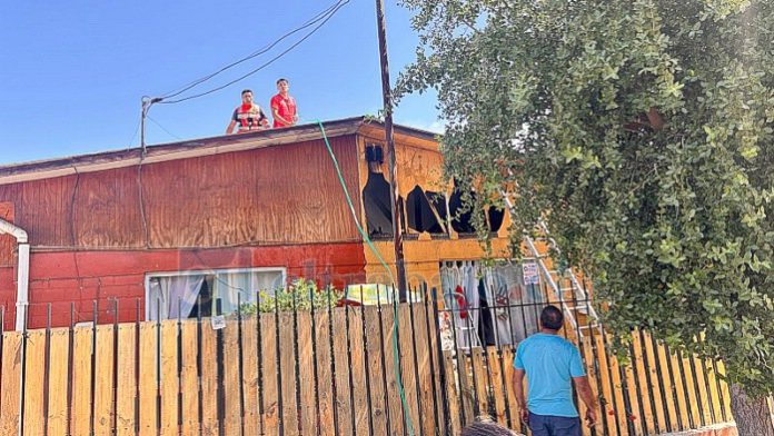 Dos viviendas resultaron con daños tras incendio en el sector de El Mirador en Panquehue.