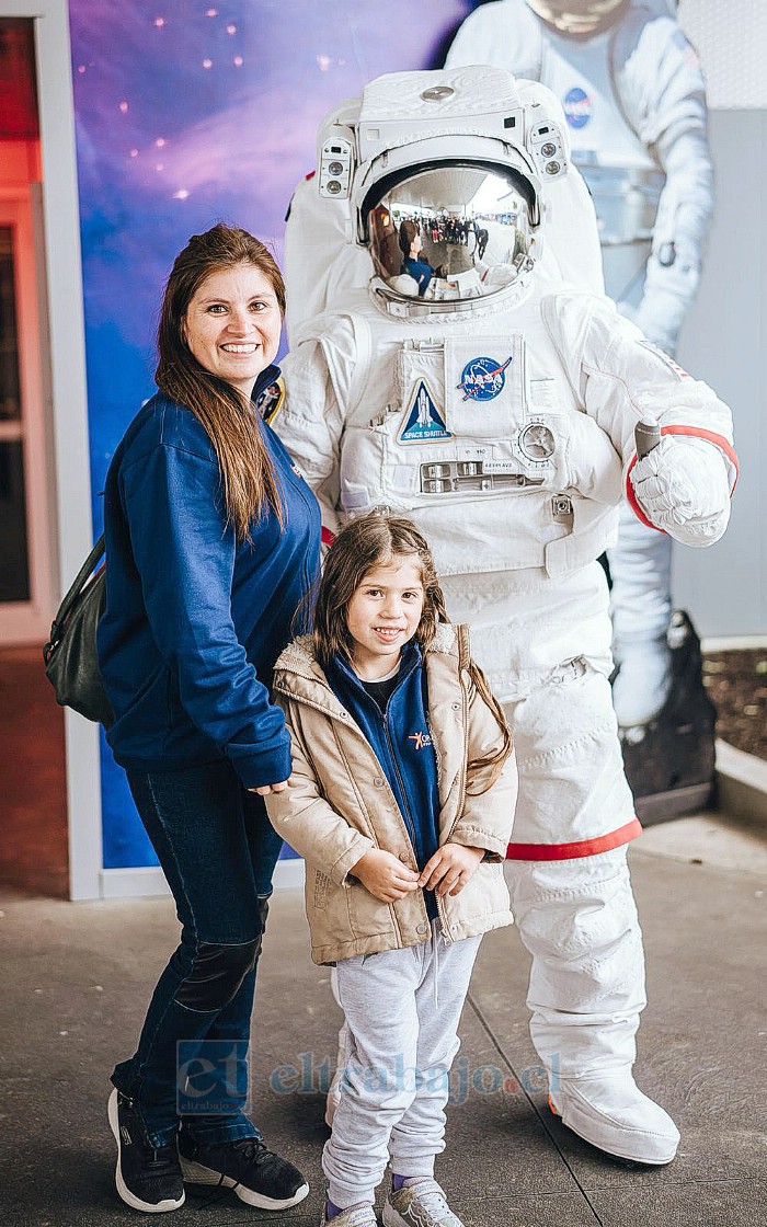 Pamela Bustamente y su hija Ágata Villaseca.