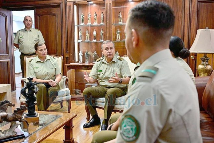 General director (s) de Carabineros, felicitó trabajo de funcionarios por robo al Banco Estado de Putaendo.