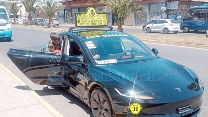 Este es el Tesla que está causando furor en Quillota.