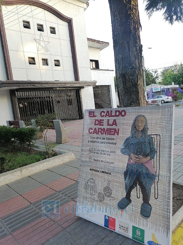 Con gran éxito la compañía de teatro y títeres ‘La Chincolita’ presentó su obra ‘El Caldo de la Carmen’ en la región del Maule.