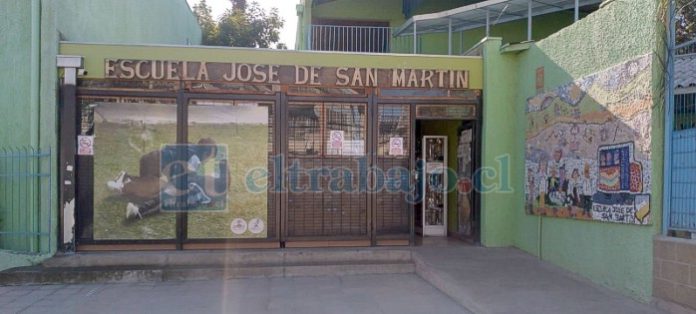 La Escuela José de San Martín fue uno de los establecimientos que iniciaron sus clases este lunes.