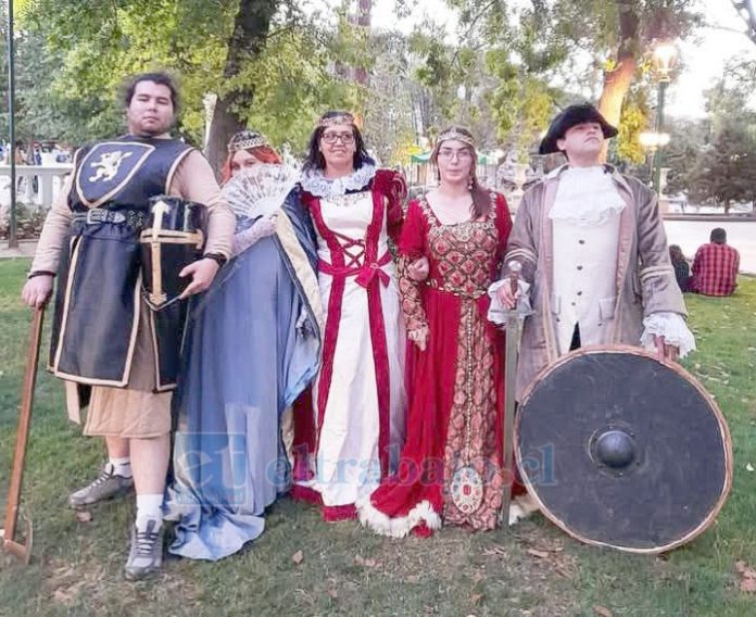 Participantes de una versión anterior de la Feria Medieval.