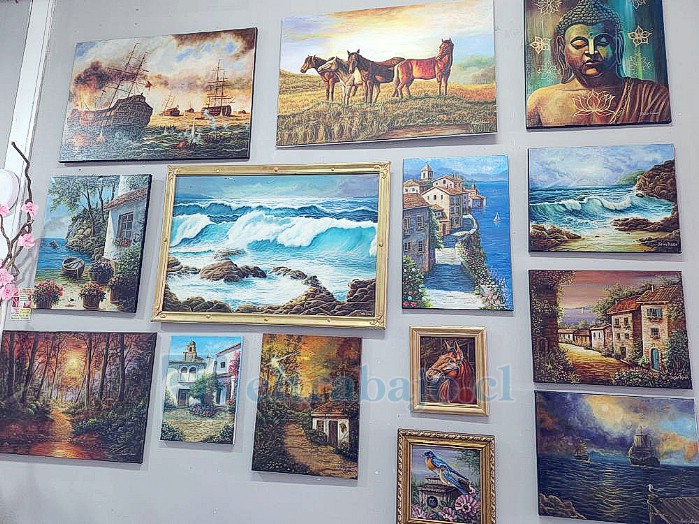 Exposiciones de otros artistas que se encuentran en la galería Chiks Art.