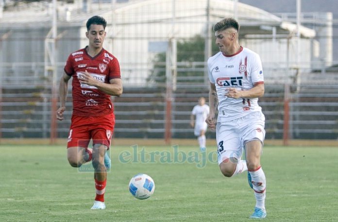 Fuera del Estadio Municipal Unión San Felipe se medirá este domingo con Colo Colo.