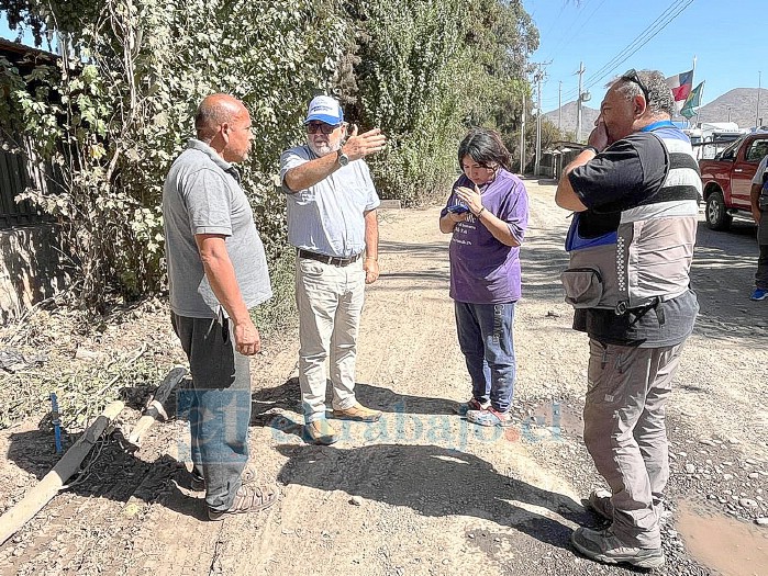 Equipos municipales de Los Andes visitaron Escuela El Sauce.