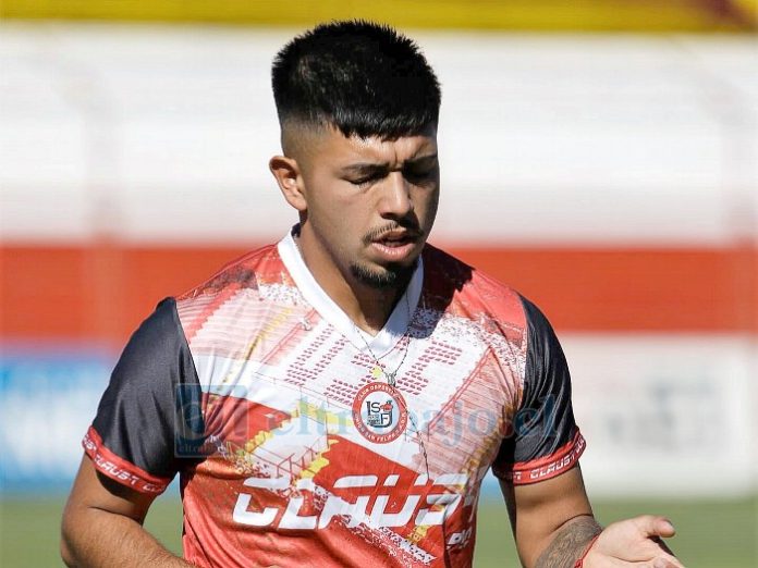 El volante central fue formado en las series menores del Uní Uní.