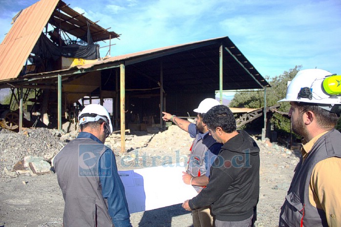 En la imagen, los profesionales en la Planta abandonada de El Arenal.