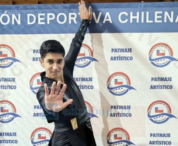 Claudio Barraza, patinador artístico local de 19 años de edad.