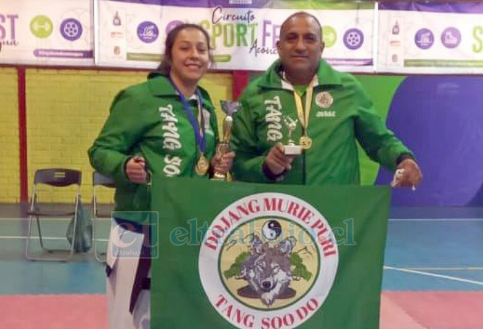 Los maestros y también hija y padre, Javiera y Jorge.