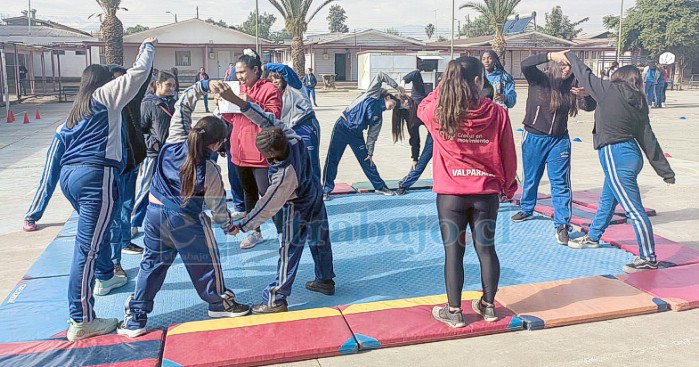 Las actividades fueron guiadas por un equipo de profesores e instructores del IND, especializados en iniciación deportiva y trabajo con escolares.