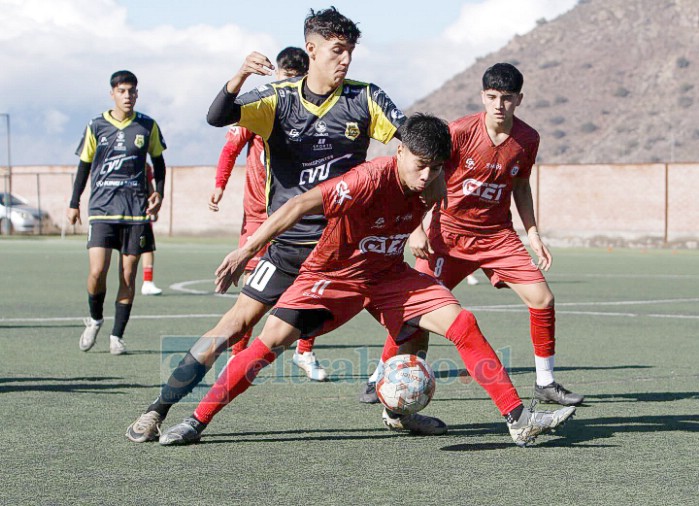 Unión San Felipe debió vencer a San Luis para avanzar a la ronda de los 16 mejores en la Copa Futuro.